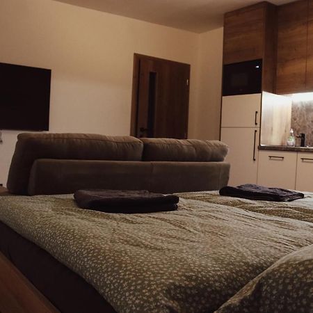 Iq Apartments プレショフ エクステリア 写真