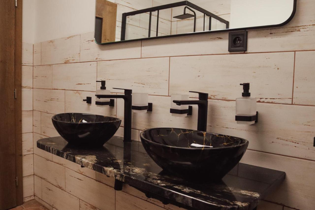 Iq Apartments プレショフ エクステリア 写真