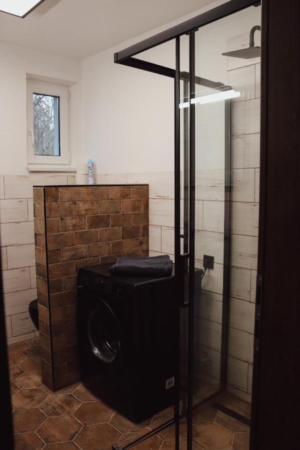 Iq Apartments プレショフ エクステリア 写真