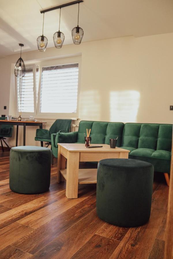 Iq Apartments プレショフ エクステリア 写真