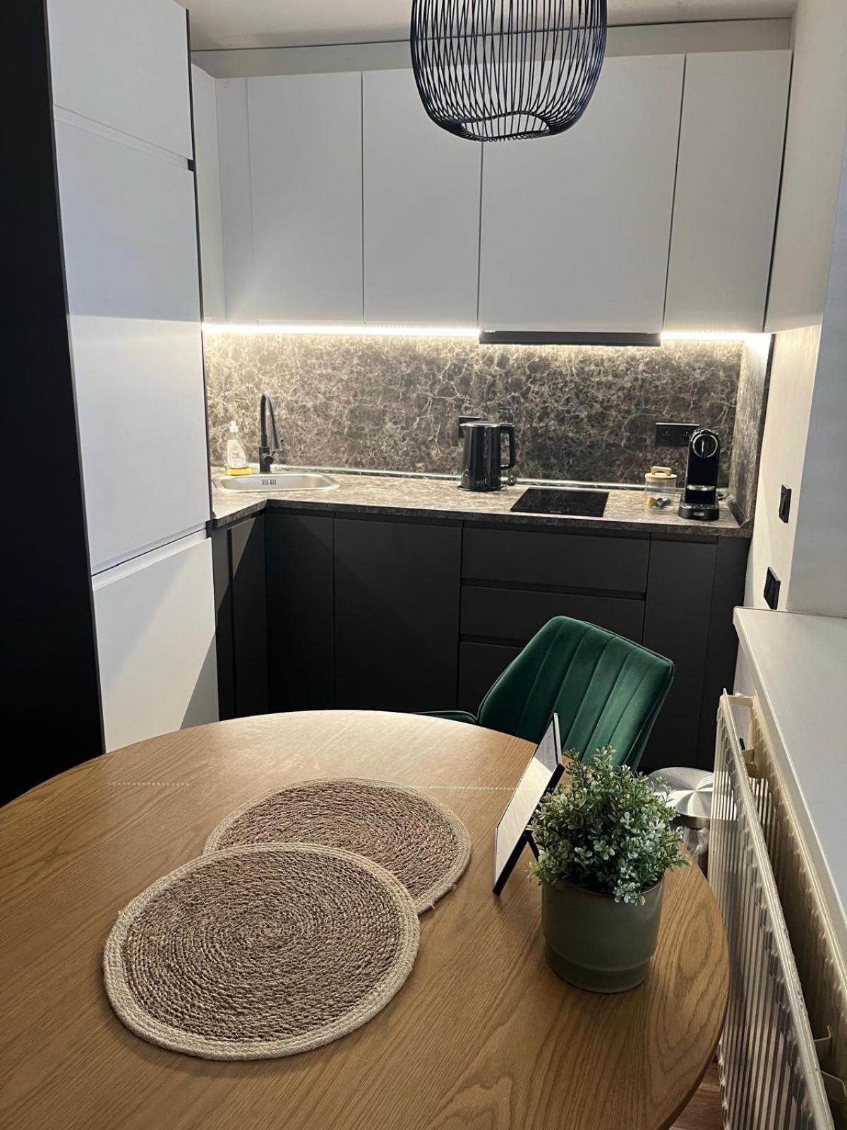 Iq Apartments プレショフ エクステリア 写真