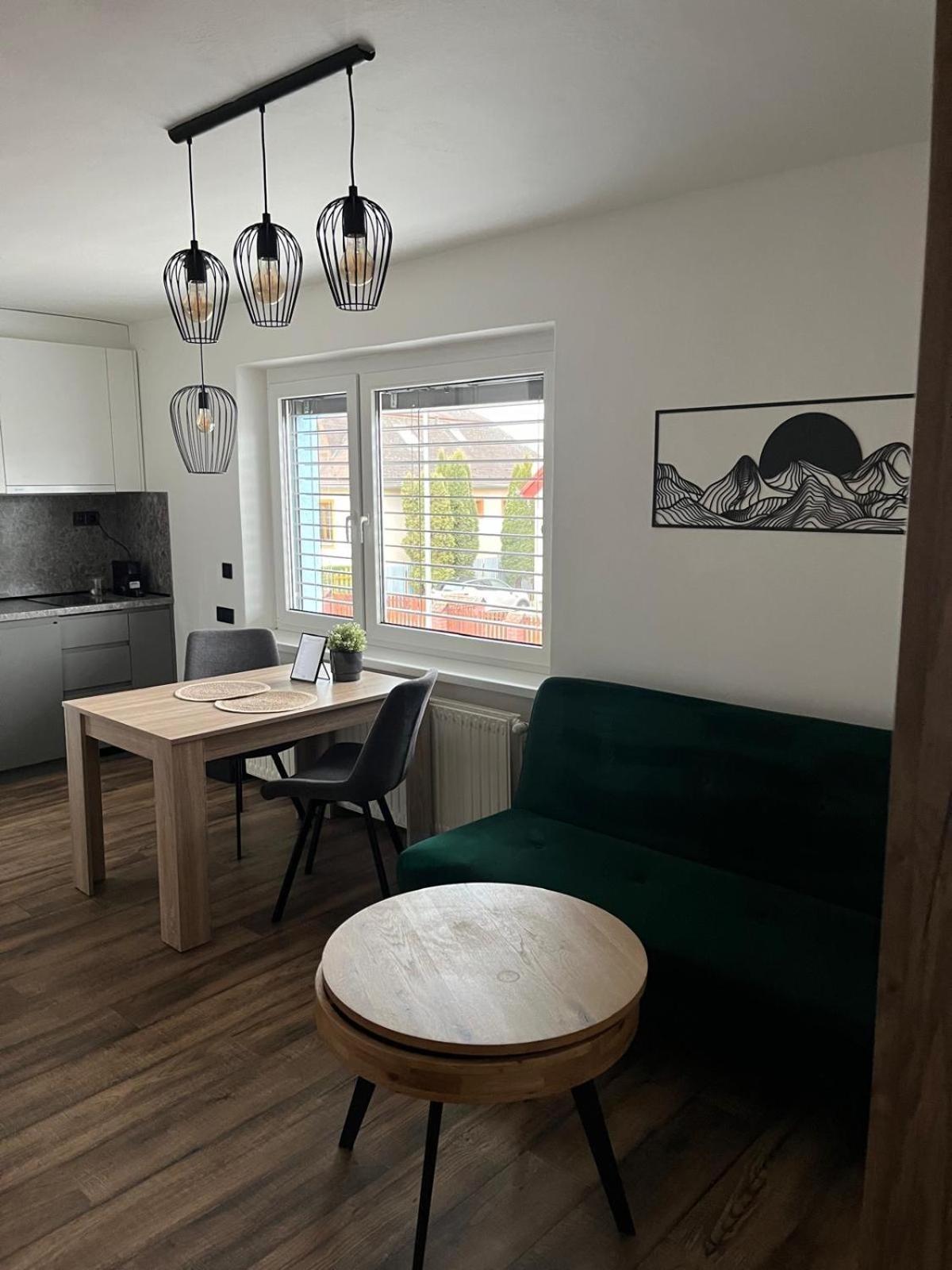 Iq Apartments プレショフ エクステリア 写真