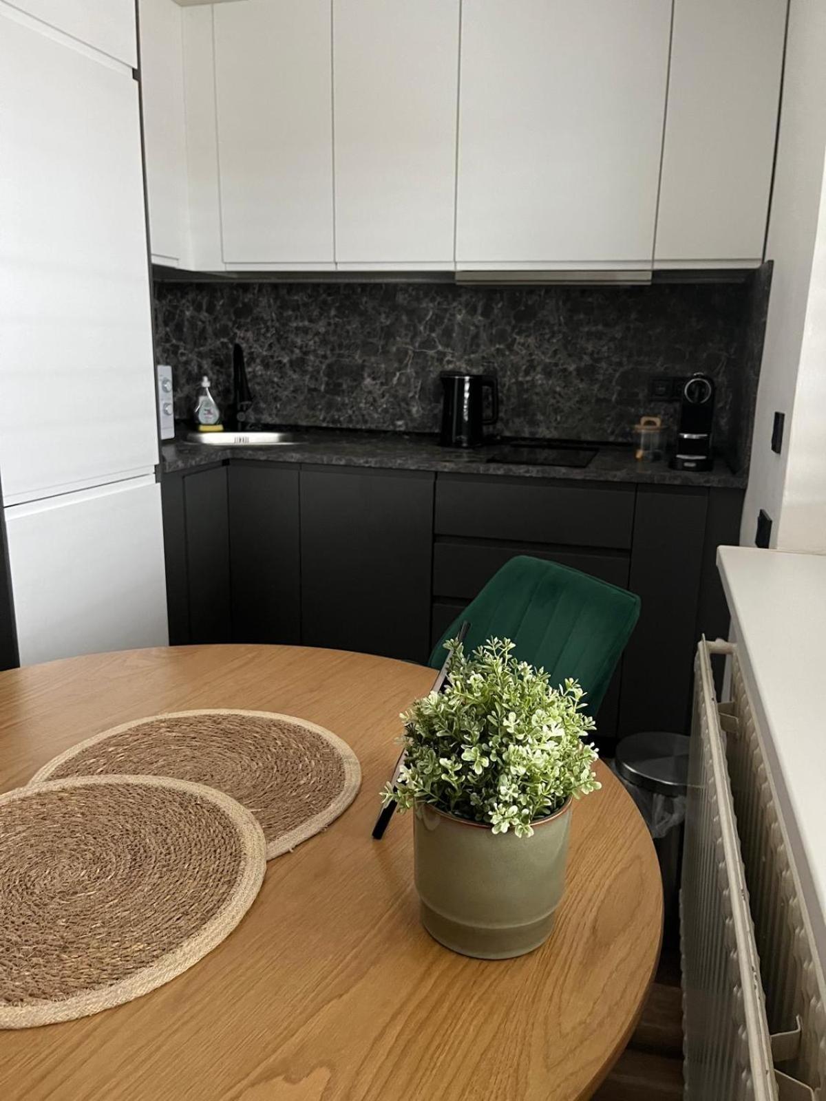 Iq Apartments プレショフ エクステリア 写真