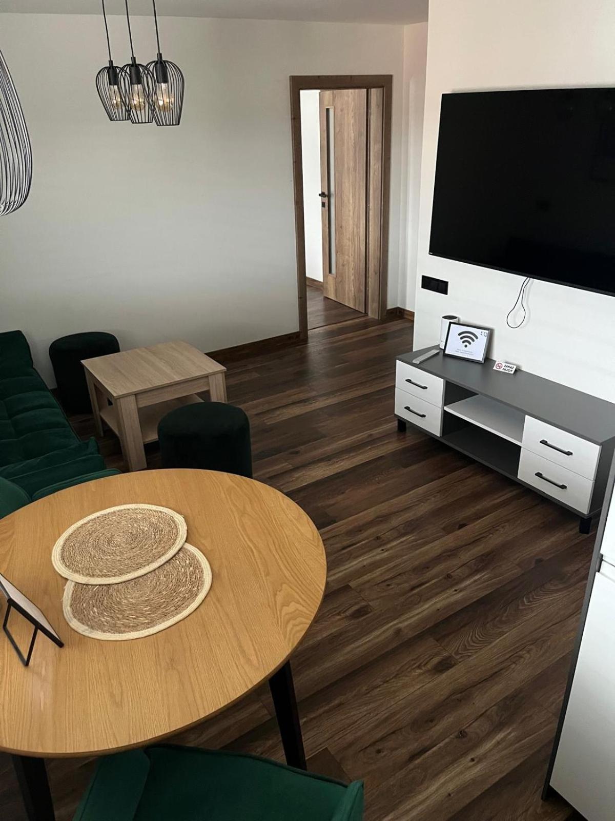 Iq Apartments プレショフ エクステリア 写真