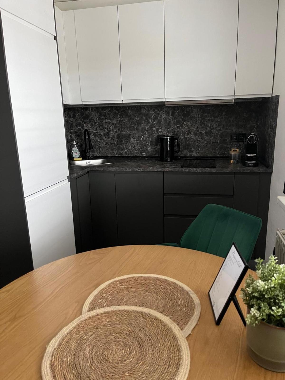Iq Apartments プレショフ エクステリア 写真