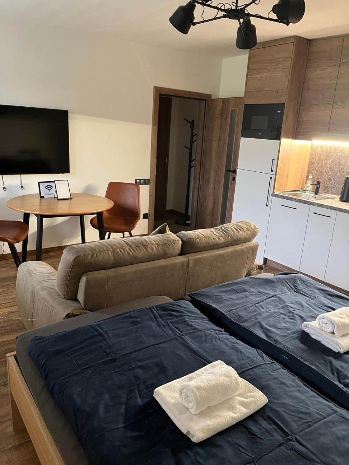 Iq Apartments プレショフ エクステリア 写真
