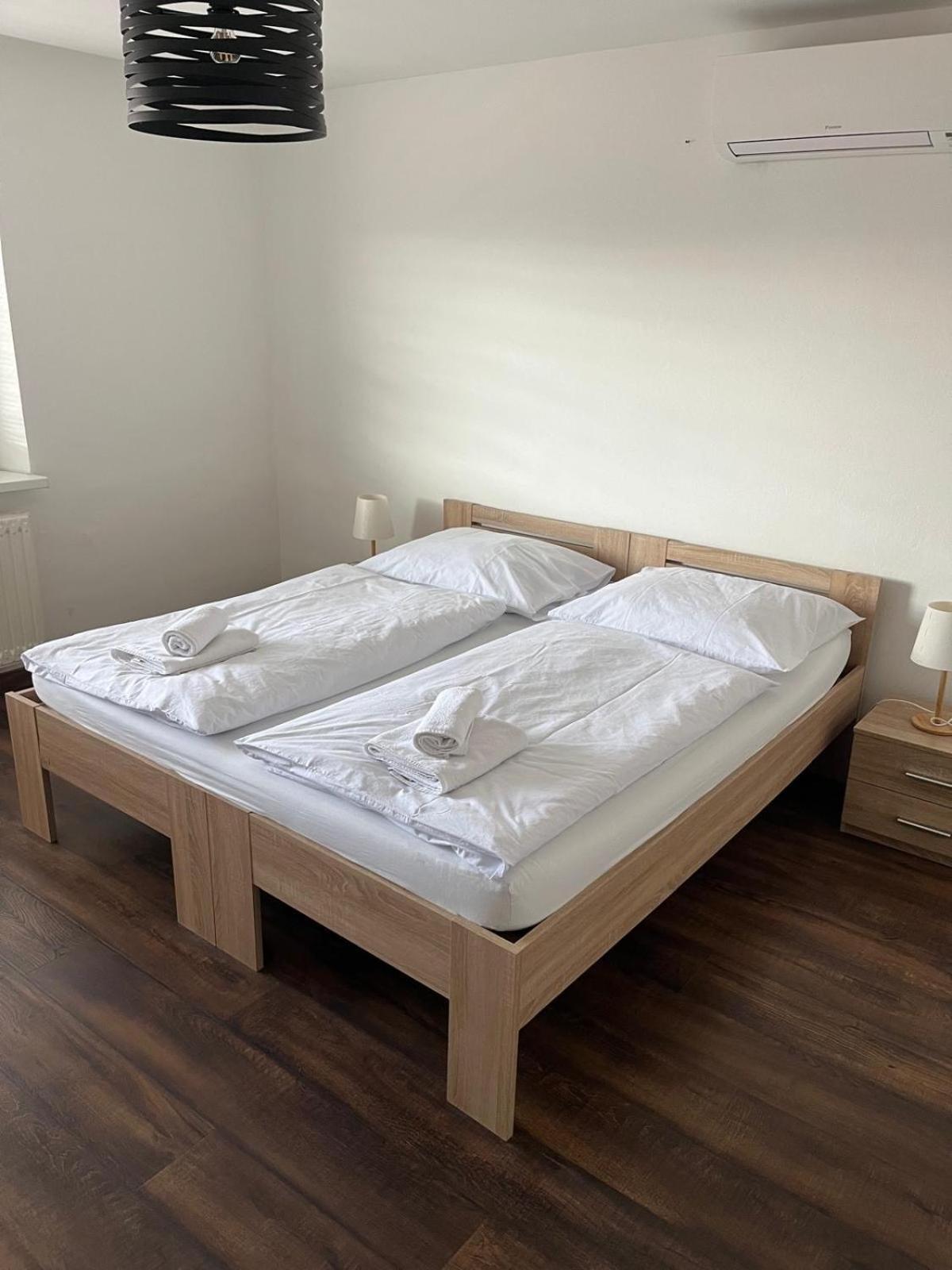 Iq Apartments プレショフ エクステリア 写真
