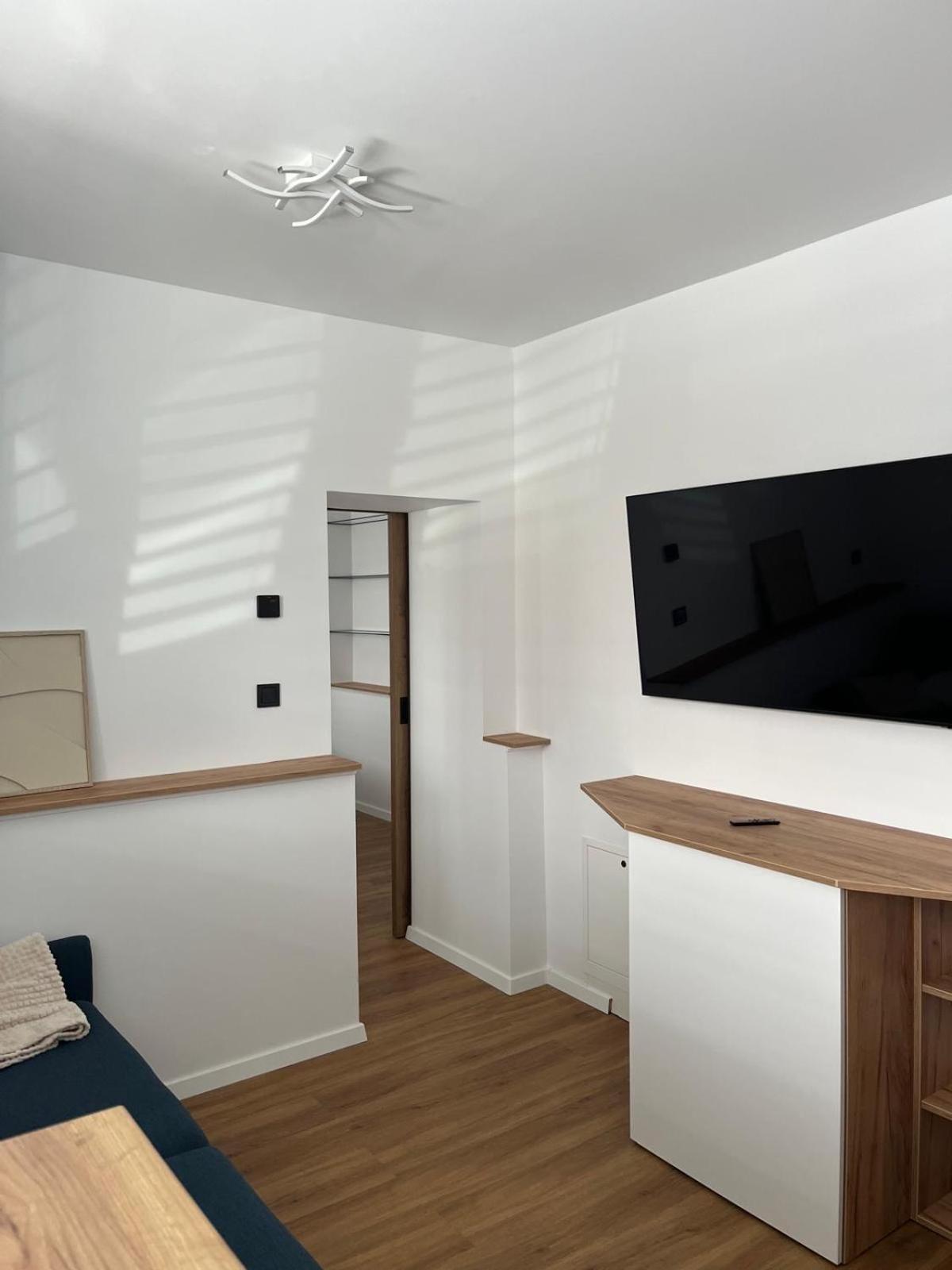Iq Apartments プレショフ エクステリア 写真